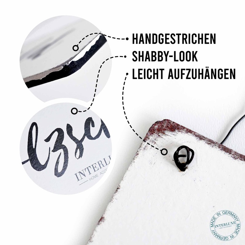 Interluxe Wooden Sign with German Text "Ab hier bitte Lächeln