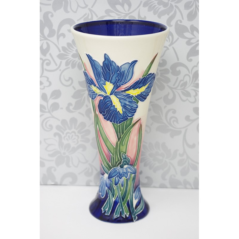 OLD TUPTON WARE IRIS VASE 8" 210X95X95 TW1298