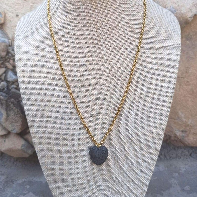 Omky Collar Piedra Volcánica | Difusor Corazón Negro | Regalo