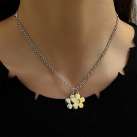 Iaceble Boho Daily Flower Necklace Choker Double Flower Pendant Necklace Gold Silcer Daisy Necklace Daisy Flower Choker Necklace Jewelry for Women