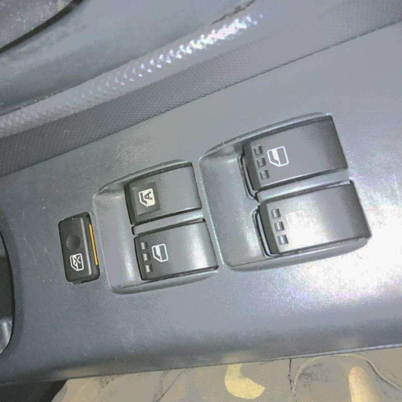 Beilike 12+4 Pin Central Door Switch Daihatsu Move L150S/L160S Driver