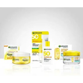 Kit Antimanchas Garnier 3 Pzs: Crema, Protector Solar Y Gel