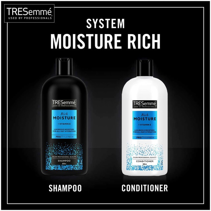 TRESemmé Moisture Rich Luxurious Moisture Shampoo, 900ml