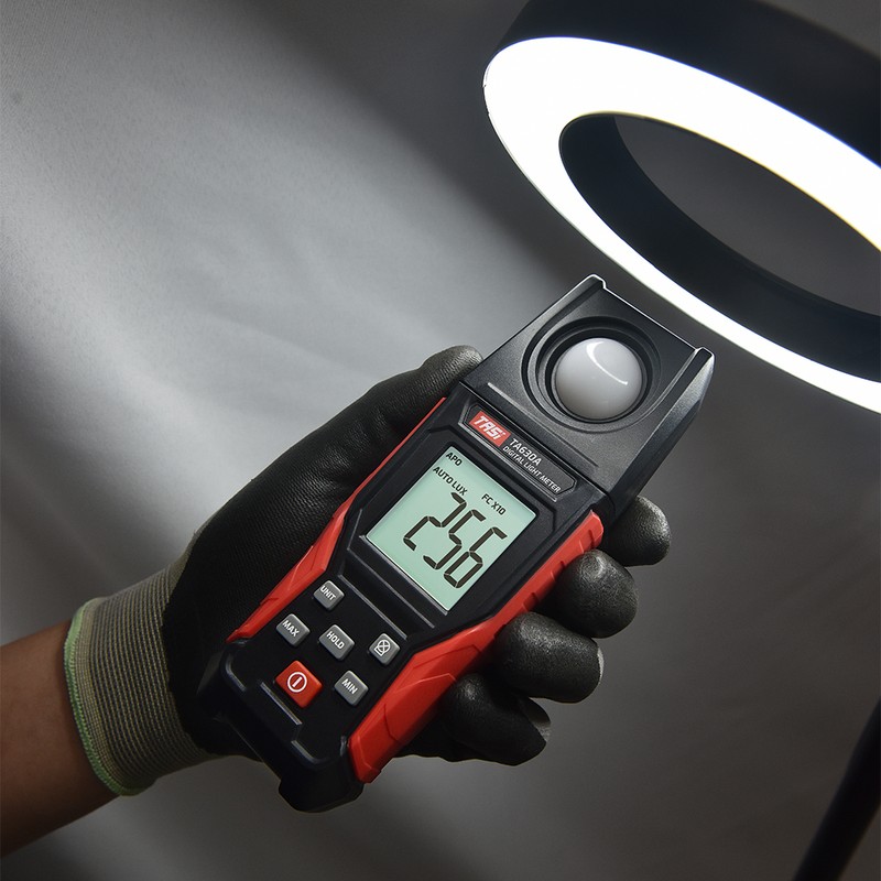 TASI Digital Light Meter Illuminance Lux Meter with Record Function