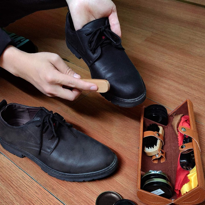 Shoe Shine Kit with PU Leather Sleek Elegant Case, 12-Piece