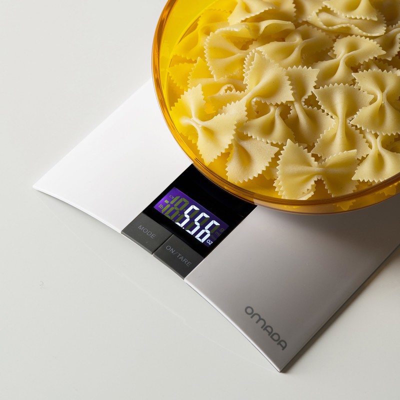 Omada Design Digital Scale with Colored and Removable Container 0-106