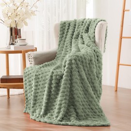 Vessia Flannel Fleece Throw Blanket, 3D Jacquard Sage Green Fuzzy and Warm Blanket for Couch, Sofa, Bed, 300GSM Super Soft Touch Cozy Home Decor for All Seasons (50x70 inches)
