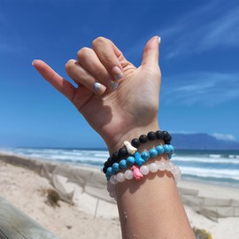 Fahlo Penguin Tracking Bracelet – Track a Real Penguin’s Journey – Supports Wildlife Conservation – Elastic, One Size Fits Most – on Interactive Mobile App Map – Unisex Conservation Gift (Igloo Blue)