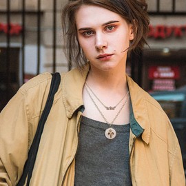 MADSION TYLER Gold Plated Aries Zodiac Necklaces for Women | Puke Shell Star Layered Constellation | Gold 'Aries' Dainty Necklace | Zodiac Jewerly Gifts for Women Trendy