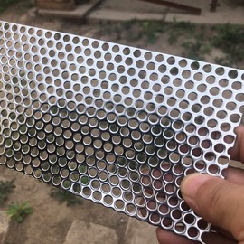 FengYoo Perforated Metal Sheets - Stainless Steel Mesh, 5mm Aperture, 1.1mm Thickness, 200mm x 100mm