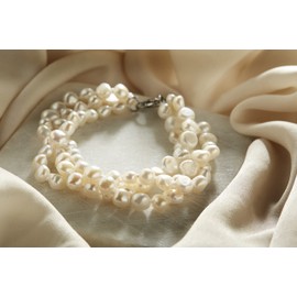 Anthony Vincent Pulsera 3 Hilos Perlas Naturales. 19 cm Color Blanco. Broche Plata de Ley. 925.
