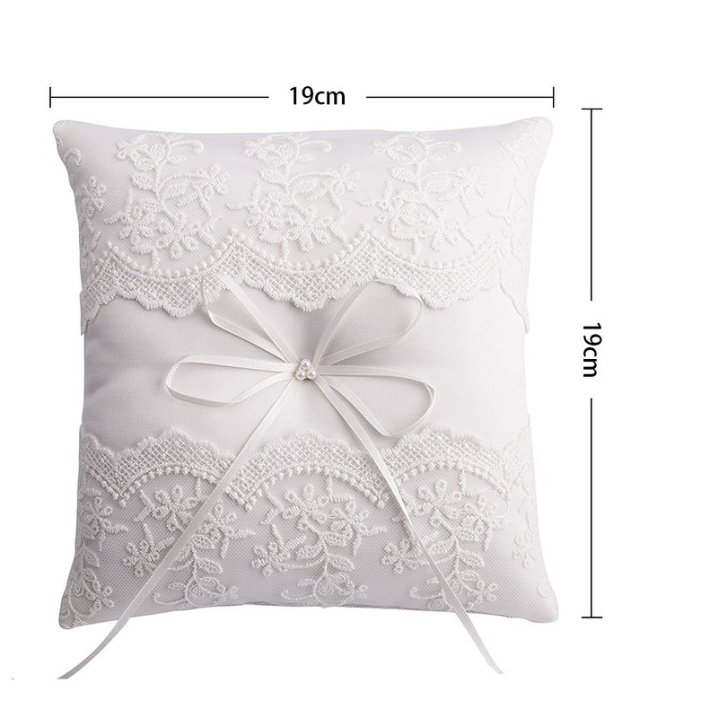 Gudotra Porte-Alliance Lace Wedding Ring Cushion (20cm)