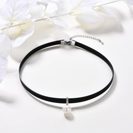 Yonhon Black Pearl Choker Necklace for Women