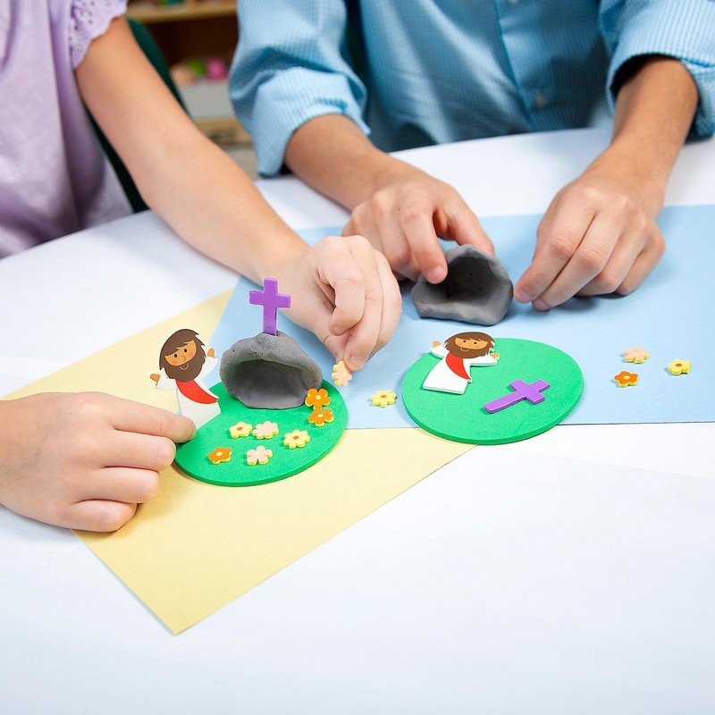 Fun Express Easter Jesus with The Tomb Clay Craft Kit