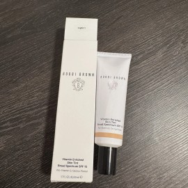 Bobbi Brown Vitamin Enriched Hydrating Skin Tint SPF 15 ~ Light 1~50ml