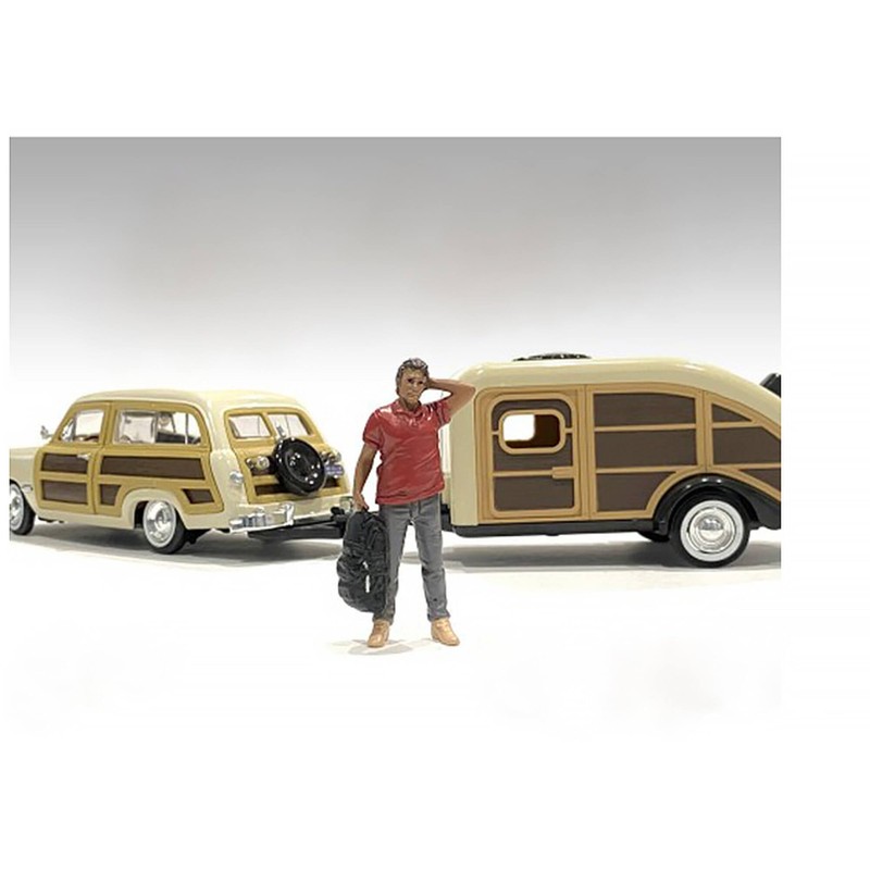 American Diorama 76437 Campers Figure 4 for 1:24 Scale Models