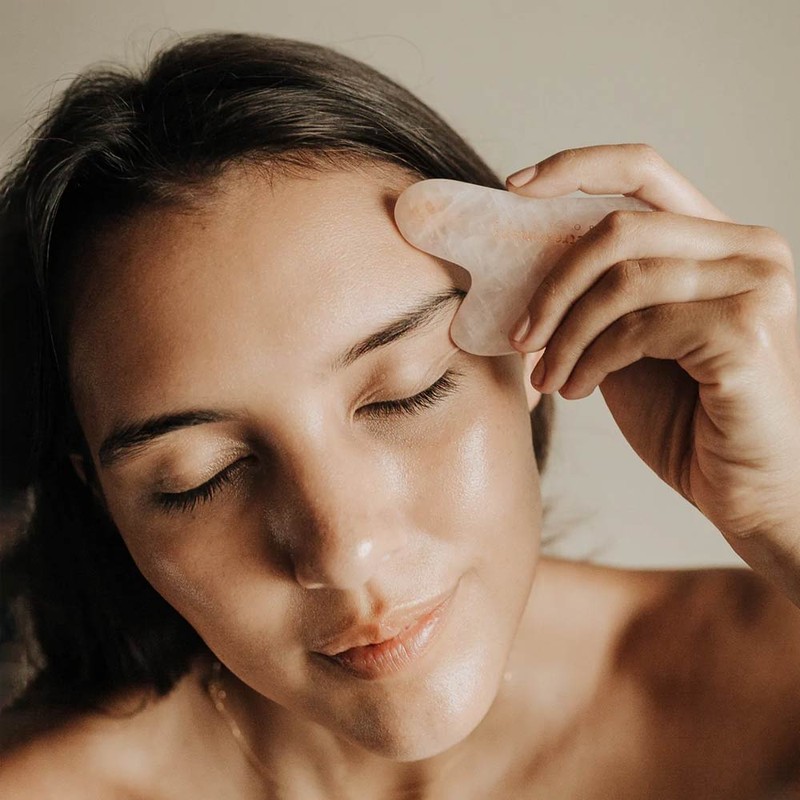 Retreatment Botanics Rose Quartz Gua Sha