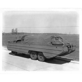 1942-1945 DUKW Factory Press Photo - Modified GMC CCKW Truck - Duck Boat 0021
