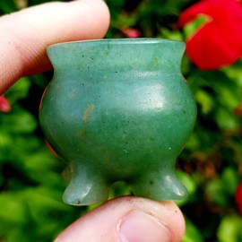 Green Aventurine polished cut base carved cauldron Natural Metaphysical Chakra Crystal Healing Gemstone Specimen - Green Aventurine cauldron