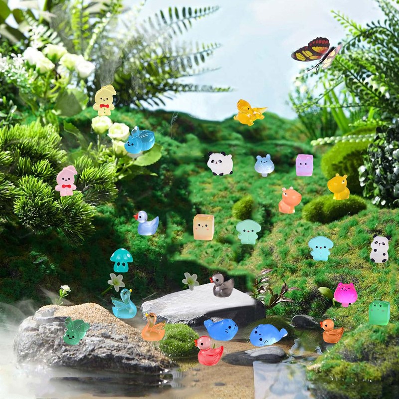 150 Pcs Mini Resin Animals Kit Accessories Variety Pack Glow