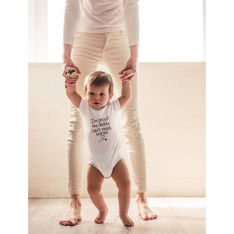 CBTwear I'm Proof My Daddy Can't Resist Enfermeras – Divertido
