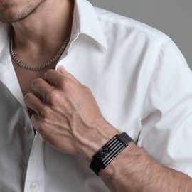 Alissl American Flag Bracelet for Men Women, Engarved Bible Verse Inspirational Black Elastic Strap Adjustable Bracelets,Christian Patriotic Jewelry Gifts for Dad Son Husband Boyfriend Man Easter