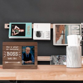 FONDCANYON Boss Gift, This Is What an Awesome Boss Looks Like Picture Photo Frame, Boss Lady Office Decor for Women, Best Boss Gift for Men Women, Boss Lady Gifts for Women, 4x6 Picture Frame