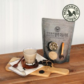 Sangwadeule 산과들에 곡물가득 블랙미숫가루 700g (블랙푸드 검은콩 등) Sankwadeul Grain Full Black Misutgaru 700g (Black Food Black Beans etc.)