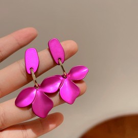 Flower Earrings Women Pink Earrings for Women Boho Dangle Earrings Petal Flower Earrings Dainty Summer Jewelry