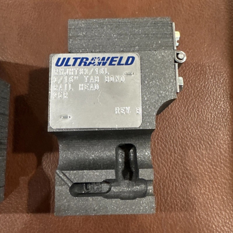 Harger Ultraweld RMJHTS3/16X 3/16” Tab Bond Rail Head Mold Pair