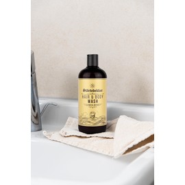 Störtebekker® Premium Hair & Body Wash Sandalwood - 2-in-1 Shampoo and Shower Gel Men - Moisturising Shampoo with Aloe Vera - Shower Gel and Shampoo Men - 500 ml - Made from Natural Ingredients