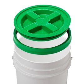 Bucket Kit, 3.5 Gallon Bucket with Green Gamma Seal Screw-on threaded lid