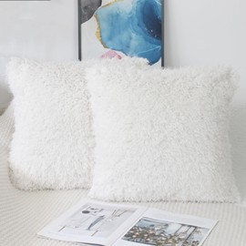 OYIMUA White Cushion Covers 40cm x 40cm Set of 2 Faux Fur luxury Decorative Pillows Soft Fluffy Cushion Cover Square Pillow Cases 16 x 16 Inches Scatter Cushions Covers Modern Farmhouse Home Decor