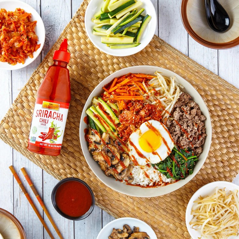 Lee Kum Kee Sriracha Chili Dipping Sauce No Preservatives Non-GMO