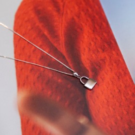 Tuscany Silver Women's Sterling Silver 10.5mm x 22mm Plain Padlock Pendant On Sterling Silver 25 Panza Curb Chain 46cm/18" Necklace