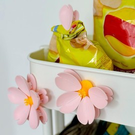 Decorative 3D Sakura Flower Food Bag Clips, Reusable Cherry Blossom Refrigerator Magnets for Kitchen, Sealing Chip Clips for Snack Bag Storage, Cute Home & Party Supplies (2 or 4 Pack) (2)