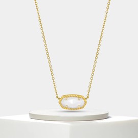 HS VALUES - Elisa Pendant Necklace - Elegant 14K Gold Plated Jewellery - Chic Gold Plated Pendant - Fashionable Women’s Necklace - Stylish Gemstone Necklace - Versatile Pendant (Quartz)