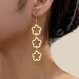 Erimberate Bohemian Flower Tassel Dangle Earrings Gold Hollow Flower Drop Earrings Long Flower Petal Chain Earrings Minimalist Flower Earrings Jewelry for Women