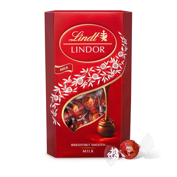 Lindt Lindor Milk Chocolate Truffles Box Extra Large | Approx 48 truffles, 600g | Contains a Smooth Melting Filling | Gift Present or Sharing Box for Him and Her |Christmas, Birthday, Congratulations