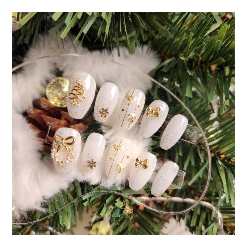 White Gold Christmas Nail Tips - Coffin / 화이트 골드