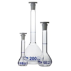 Volumetric Flask 100 ml NS14/23 Class A (ISO 1042, DE-M) Blue Graduated with Standard Grinding, PE Plug and Certificate of Conformity, Made from DURAN Tube, Complete Packaging Unit