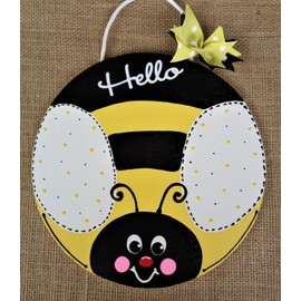 DESIGNED & HANDCRAFTED BY MILLER FAMILY WOODCRAFTS HELLO Bumble BEE CIRCLE SIGN Wall Art Door Plaque Family Wood Decor Wreath