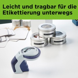 DYMO Omega Prägegerät | kleines Beschriftungsgerät mit Dreh-klick-System und ergonomischem Design | für zu Hause und für Bastel- und Hobbyprojekte (£/€, Ä, Ö und Ü)