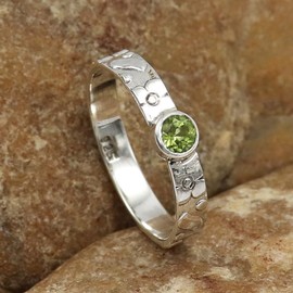 JEWELSTREZORO Peridot Edelstein Bandring Männer & Frauen Bandring Bandring 925 Sterling Silber Bandring Geschenkartikel Handarbeit TSR121B_68 (21.6)