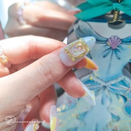 Mermaid's Dream Aurora Unique Emotional Nail - Almond / 머메이드의 꿈 오로라 유니크 감성 네일 - 아몬드