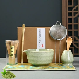 wakouter 7 Pcs Matcha Kit, Matcha Whisk Set for Japanese Tea Ceremony Matcha Bowl, Bamboo Whisk, Whisk Holder, Spoon & Scoop, Sifter & Tea Towel Tea Making Ceremony Kit for Matcha Lovers (Green)