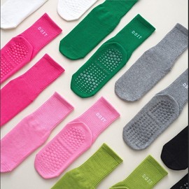 Women's Non-slip Yoga Socks for Autumn/Winter - Solid Color, Low-Cut for Gym, Pilates, Running 35-40 / Light Green 30ea