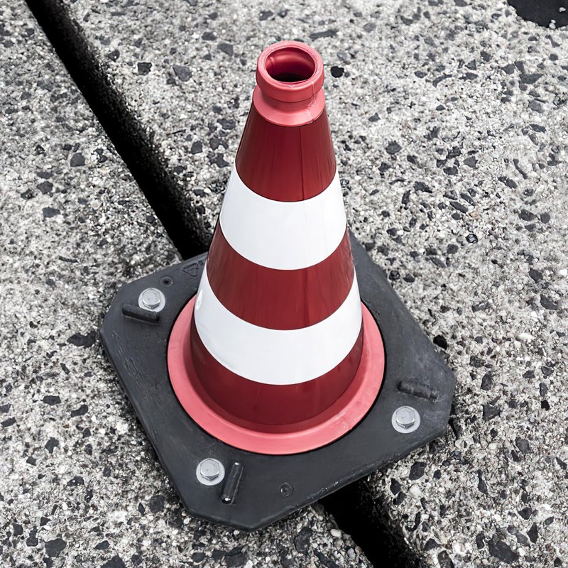 CORHAD Driveway Bolt Expansion Screws for Speed Bump Installation Concrete