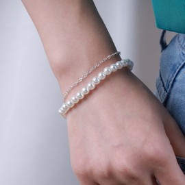 Yheakne Vintage Layered Pearl Bracelet Silver Pearl Bracelet Pearl Strand Bracelet Pearl Necklace Bracelet Wedding Hand Chain Jewellery for Women and Girls (Silver)