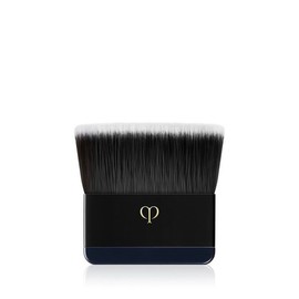 갤러리아 끌레드뽀 보떼 래디언트 파우더 파운데이션 II 브러쉬 Galleria Clé de Peau Beauté Radiant Powder Foundation II Brush